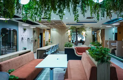 مركز أعمال - استوديو - 4 حمامات للايجار في برج عود ميثاء - 2 أم حرير - ام هرير - دبي