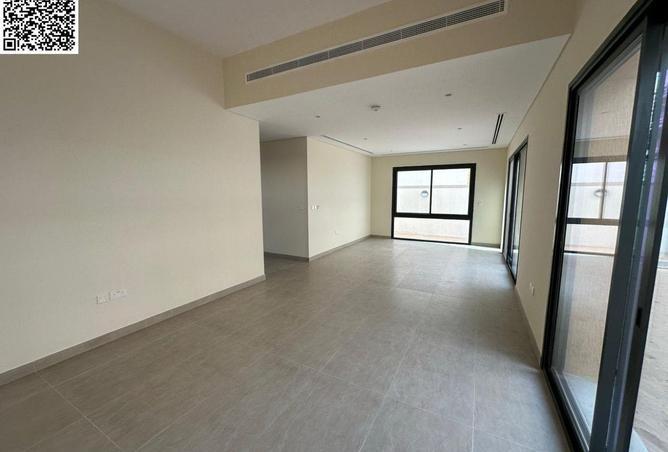 102418972 - Property Image 2