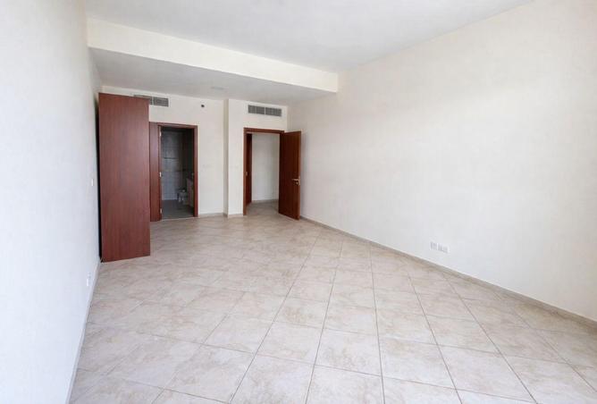 70269387 - Property Image 2