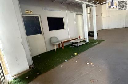 Warehouse - Studio - 1 for rent in Umm Al Thuoob - Umm Al Quwain