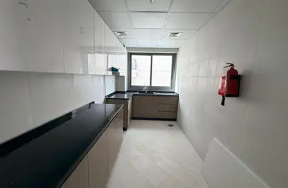 شقة - غرفة نوم - 2 حمامات للايجار في السكن الإمبراطوري - المدينة العالمية المرحلة 2 - 4 الورسان - الورسان - دبي