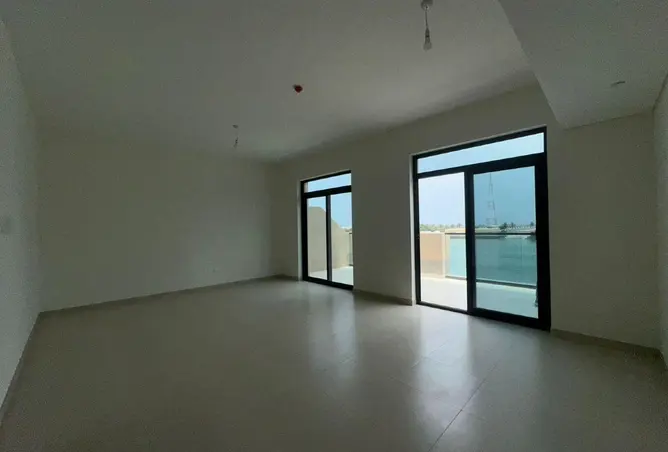 81110568 - Property Image 3