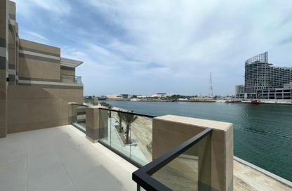 Apartment - 4 Bedrooms - 5 Bathrooms for sale in Crystal Residences - Maryam Island - Al Khan - Sharjah