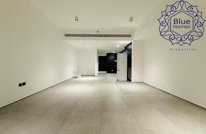 Apartment - 2 - 3 for rent in SH Living 1 - District 14 - Jumeirah Village Circle - Dubai