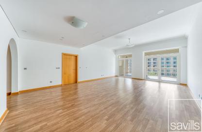Apartment - 2 - 3 for rent in Al Anbara - Shoreline Apartments - Palm Jumeirah - Dubai