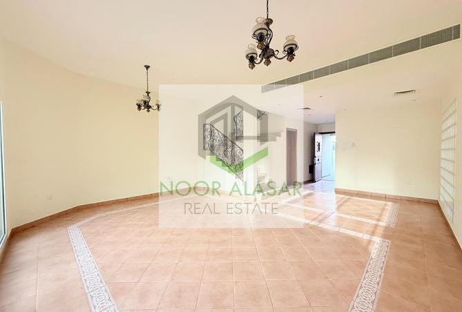 77402914 - Property Image 3