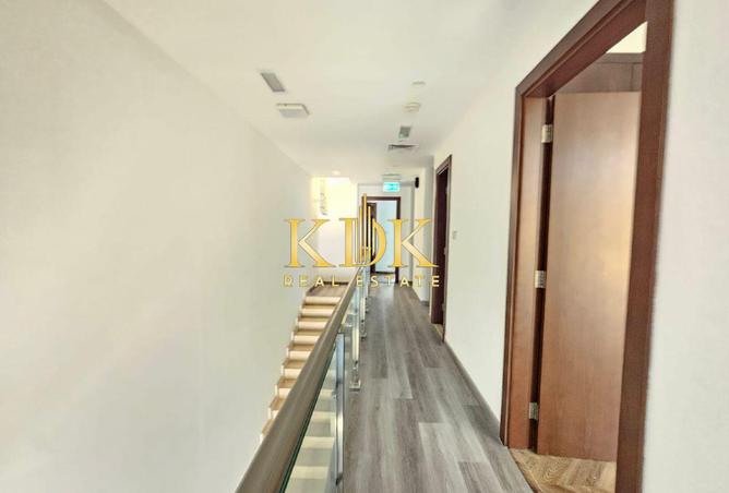 Park Facing | Upgraded Unit | G+1 Villa photo 2