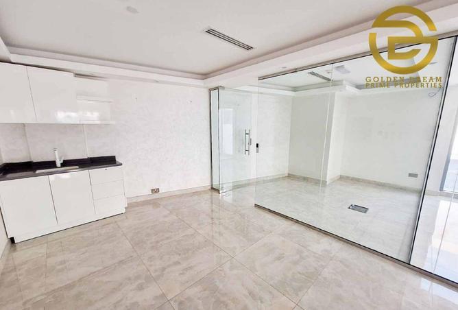 77386354 - Property Image 3