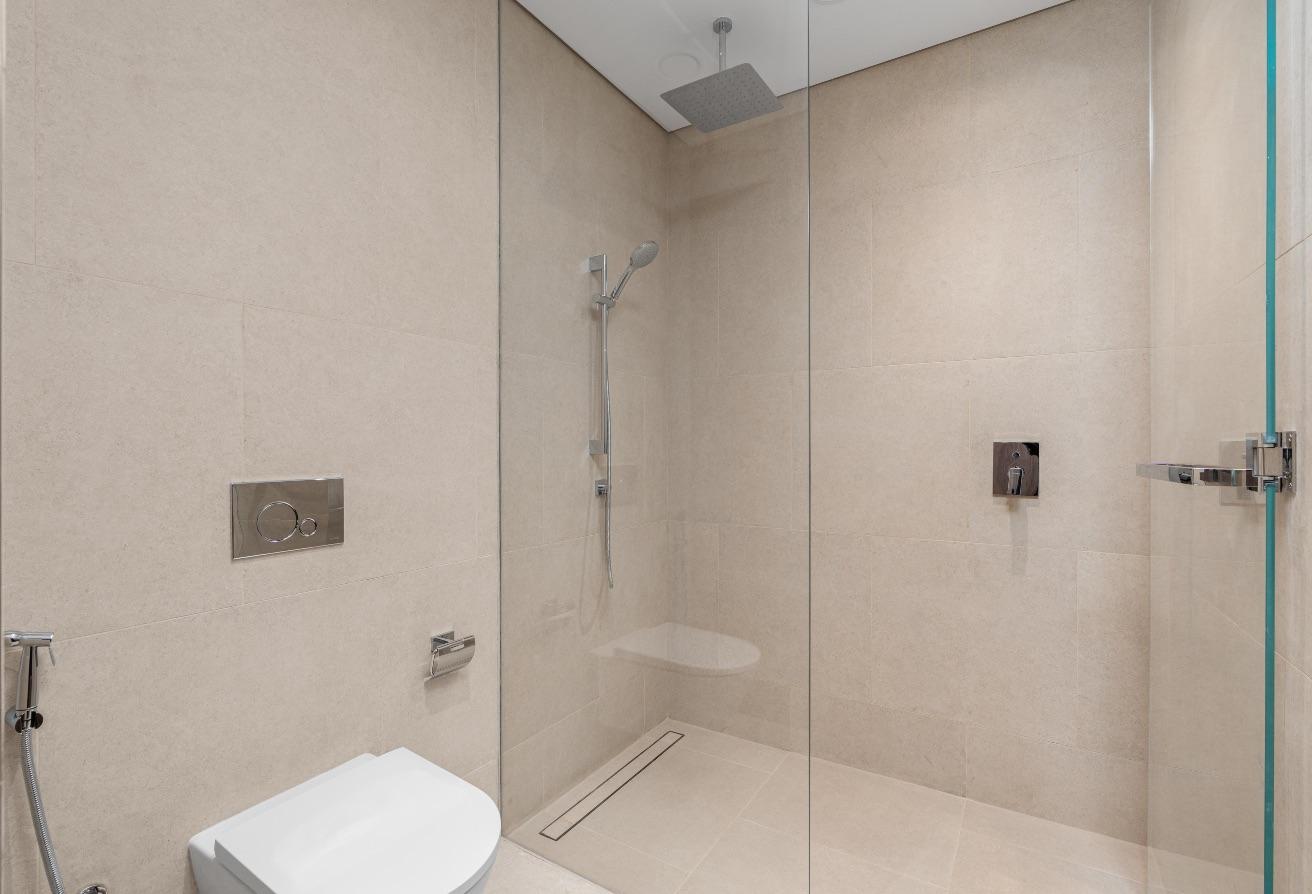 Brand New 5BR Villa | Corner Unit | Prime Location photo 22