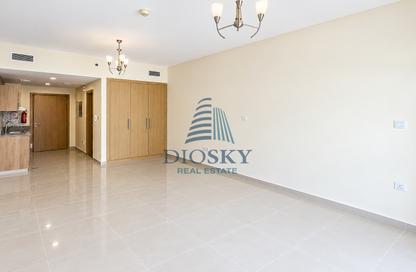 Apartment - Studio - 1 for rent in May Residence 1 - May Residence - District 10 - Jumeirah Village Circle - Dubai