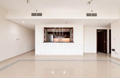 Apartment - 2 - 3 for sale in Golf Tower 1 - Golf Towers - The Views - Dubai Apartment - 2 - 3 for sale in Golf Tower 1 - Golf Towers - The Views - Dubai