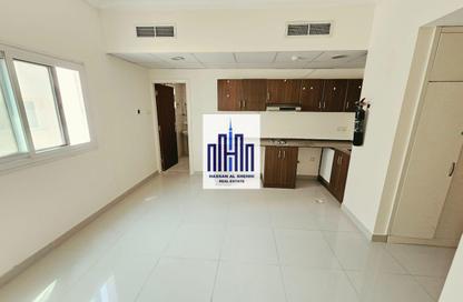 Apartment - Studio - 1 Bathroom for rent in Muwaileh - Sharjah