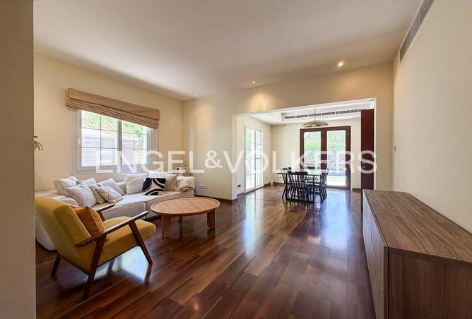 106850452 - Property Image 2