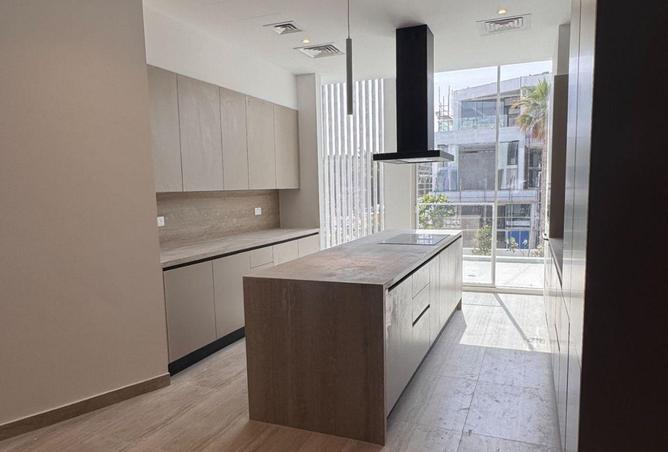 60907642 - صورة العقار 2