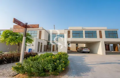 Townhouse - 3 Bedrooms - 5 Bathrooms for rent in Seef Al Jubail - Al Jubail Island - Abu Dhabi