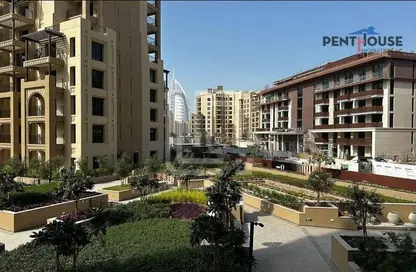 Apartment - 4 Bedrooms - 5 Bathrooms for rent in Al Jazi - Madinat Jumeirah Living - Umm Suqeim - Dubai