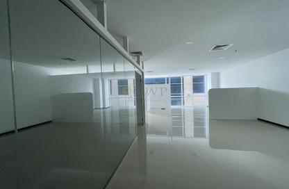 Office Space - Studio - 4 Bathrooms for rent in Bay Square Building 7 - Bay Square - Business Bay - Dubai Office Space - Studio - 4 Bathrooms for rent in Bay Square Building 7 - Bay Square - Business Bay - Dubai