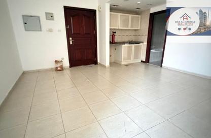 Apartment - Studio - 1 Bathroom for rent in Qasimia 10 building - Al Mahatta - Al Qasimia - Sharjah Apartment - Studio - 1 Bathroom for rent in Qasimia 10 building - Al Mahatta - Al Qasimia - Sharjah