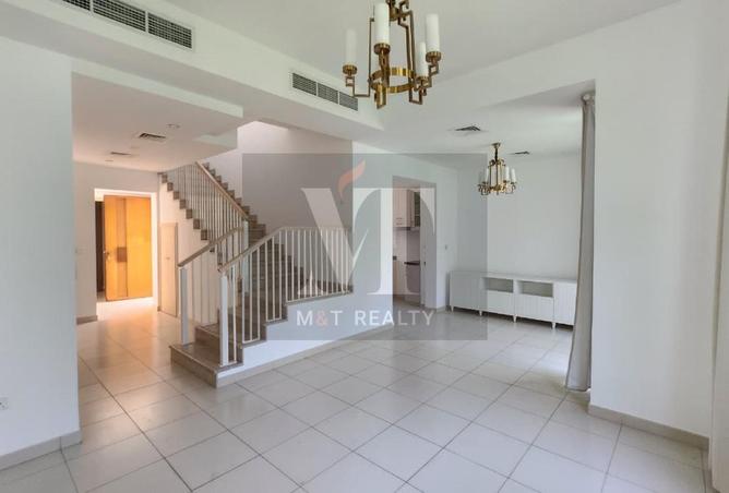 74623773 - Property Image 2