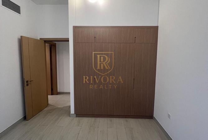 2 BHK I ELEGANT UNIT I HIGH CONNECTIVITY photo 2