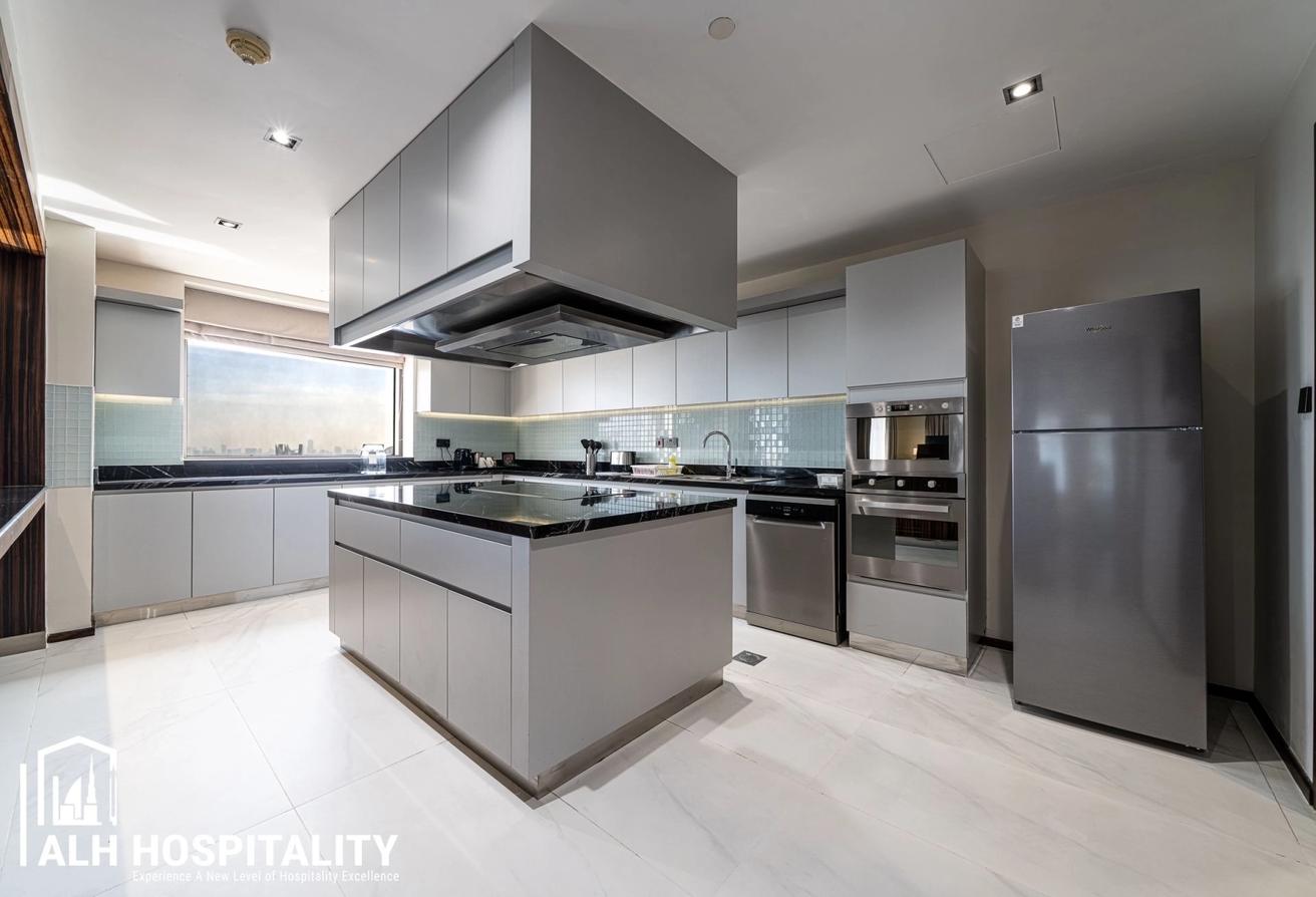 Best View | Duplex | Huge Terrace | Prime Location photo 12