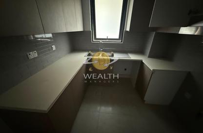 Apartment - 3 Bedrooms - 4 Bathrooms for rent in Sapphire Beach Residence - Maryam Island - Al Khan - Sharjah Apartment - 3 Bedrooms - 4 Bathrooms for rent in Sapphire Beach Residence - Maryam Island - Al Khan - Sharjah