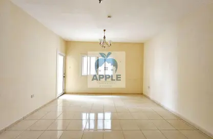 شقة - غرفة نوم - 2 حمامات للايجار في بناية مويليح 3 - مويلح - الشارقة