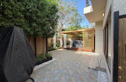 Townhouse - 4 - 4 for rent in Al Garhoud Villas - Al Garhoud - Dubai
