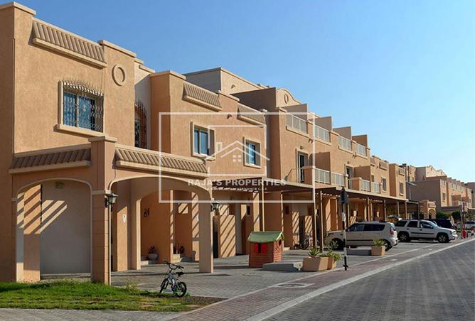 شاغرة | فيلا صف واحد | أجهزة مطبخ