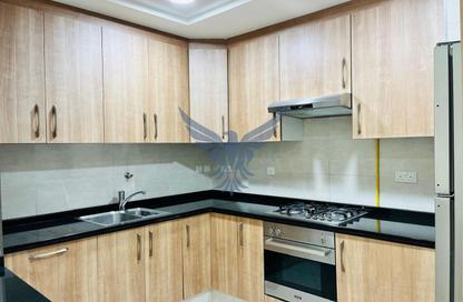 Apartment - 2 Bedrooms - 4 Bathrooms for rent in Guardian Towers - Danet Abu Dhabi - Abu Dhabi