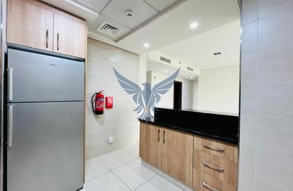 Apartment - 2 Bedrooms - 4 Bathrooms for rent in Guardian Towers - Danet Abu Dhabi - Abu Dhabi