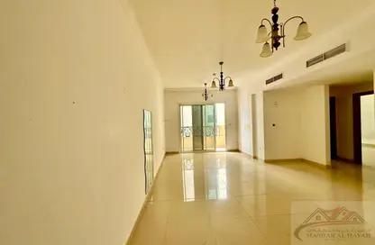 Apartment - 2 Bedrooms - 2 Bathrooms for rent in Muwaileh 3 Building - Muwaileh - Sharjah