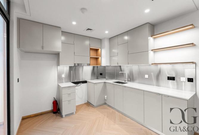 76982822 - Property Image 2