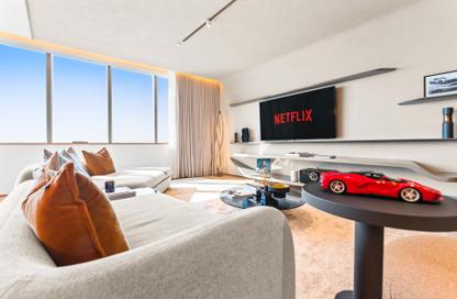 Apartment - 1 - 1 for sale in Iconic Residence - Dubai Internet City - Dubai