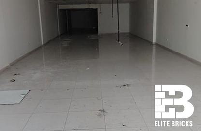 Retail - Studio - 1 Bathroom for rent in Karimian 2 - Jumeirah Garden City - Al Satwa - Dubai