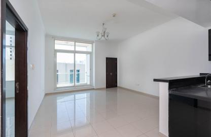 Apartment - 1 Bedroom - 2 Bathrooms for rent in Botanica Tower - Dubai Marina - Dubai