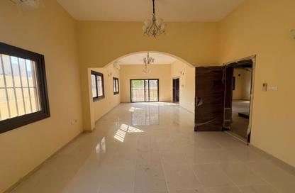 Villa - 3 Bedrooms - 4 Bathrooms for rent in Al Rifa'ah - Al Heerah - Sharjah