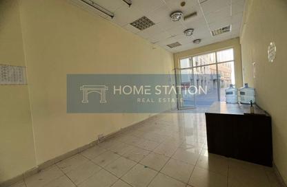 Shop - Studio for rent in Al Souk Al Kabeer - Bur Dubai - Dubai