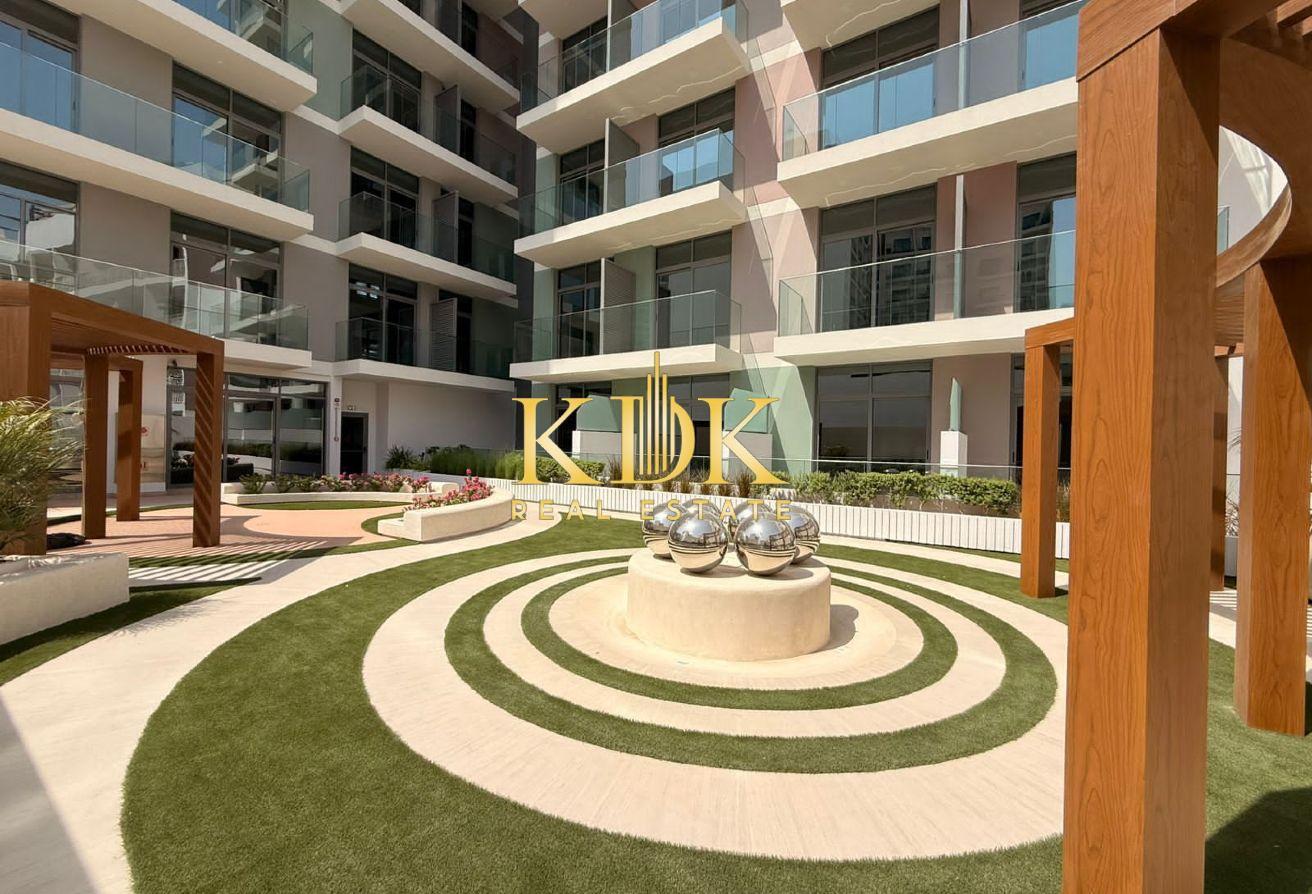 1BR | Stonehenge Residences | Skyline view photo 12