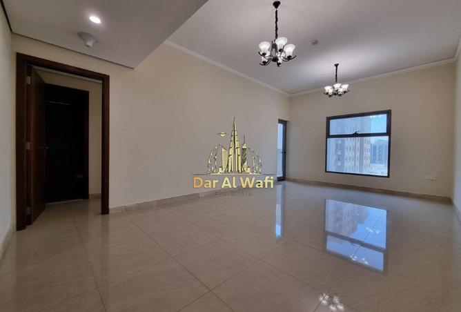 71118042 - Property Main Image