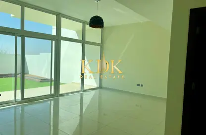 Apartment - 4 Bedrooms - 4 Bathrooms for rent in Sanctnary - Damac Hills 2 - Dubai