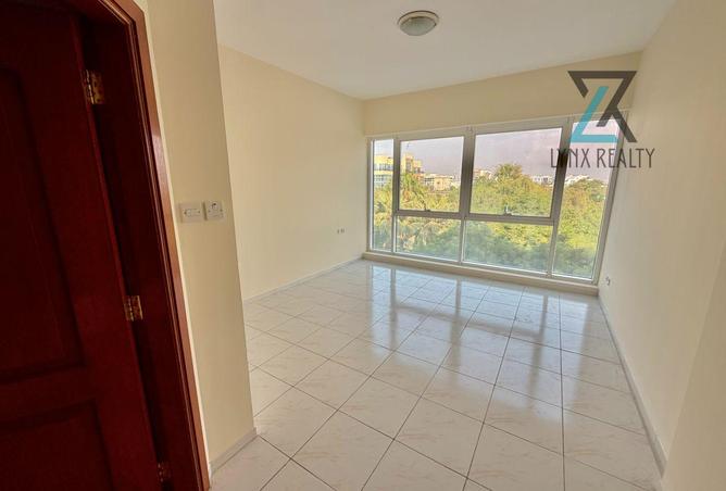 ELEGANT 2 BEDROOM | NEAR AIRPORT | PARKING