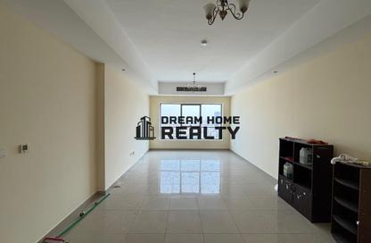 Apartment - 2 Bedrooms - 2 Bathrooms for rent in Future tower 2 - Al Khan - Sharjah