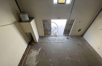 مستودع - استوديو - 1 للإيجار في المنطقة الصناعية 12 - المنطقة الصناعية بالشارقة - الشارقة مستودع - استوديو - 1 للإيجار في المنطقة الصناعية 12 - المنطقة الصناعية بالشارقة - الشارقة