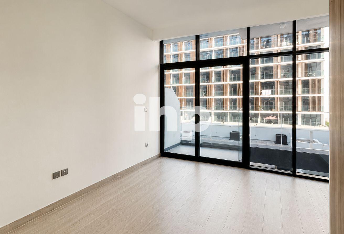 Spacious 2BR | Prime Location | Unfurnished photo 3