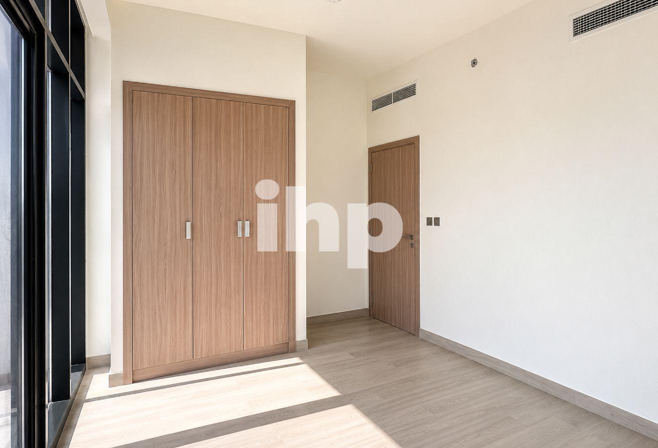 Spacious 2BR | Prime Location | Unfurnished photo 6