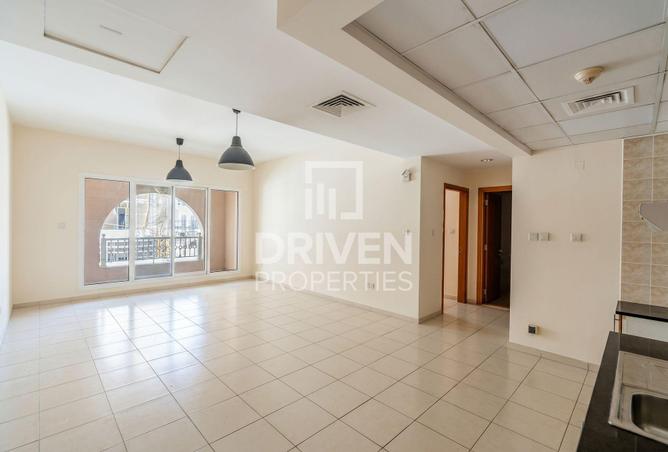 103716403 - Property Main Image