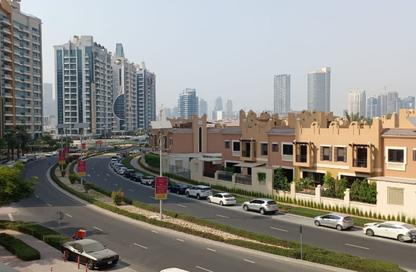 شقة - 1 حمام للايجار في مساكن النخبة رقم 7 - مساكن النخبة الرياضية - مدينة دبي الرياضية - دبي