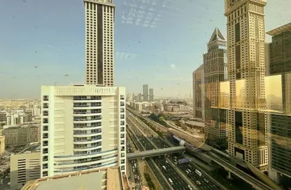 نصف طابق - استوديو - 8 حمامات للايجار في برج الموسى 1 - أبراج الموسى - شارع الشيخ زايد - دبي