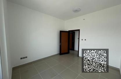 Apartment - 2 Bedrooms - 3 Bathrooms for rent in Corniche Tower - Ajman Corniche Road - Ajman